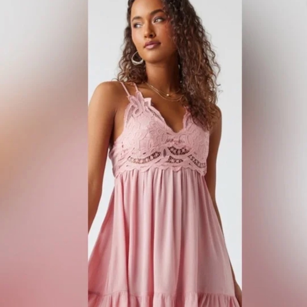 Francesca's Elegant Pink Lace Dress l Size L
